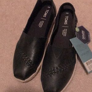 Toms Black Leather Flats